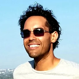 38465847_272652133513029_330321734257344512_n (1)